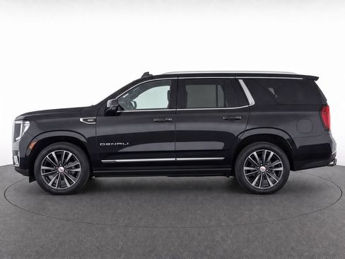 Used 2021 GMC Yukon Denali w/ Denali Premium Package AWD/4WD image 6