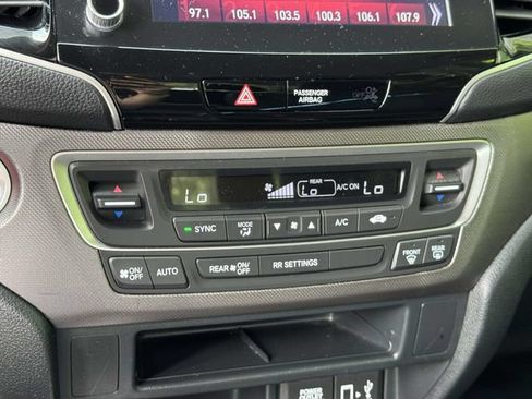 Certified 2023 Honda Ridgeline Sport image 27