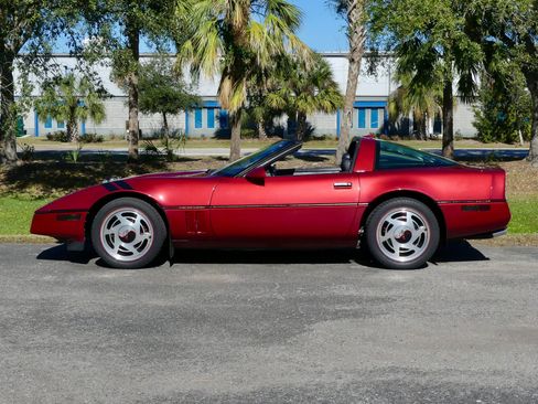Used 1989 Chevrolet Corvette Coupe image 12