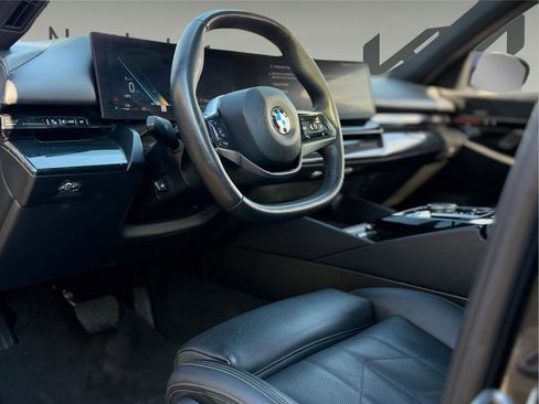 Used 2024 BMW 530i xDrive w/ Premium Package image 9