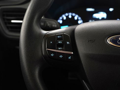 Used 2022 Ford Escape SE image 27