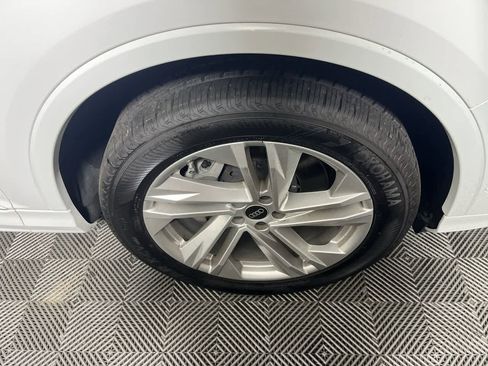 Used 2023 Audi Q7 3.0T Premium image 10