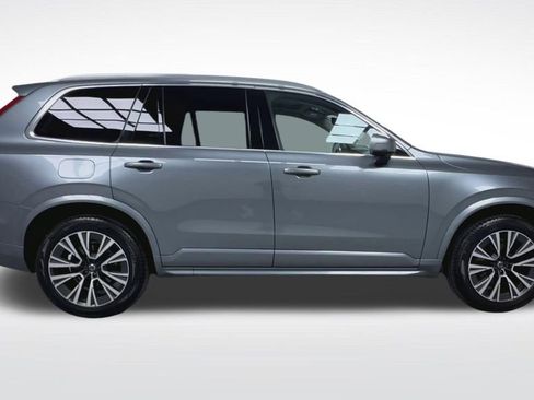 Used 2020 Volvo XC90 T6 Momentum w/ Protection Package Premier AWD/4WD image 9
