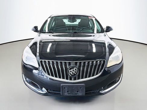 Used 2016 Buick Regal Sport Touring image 3
