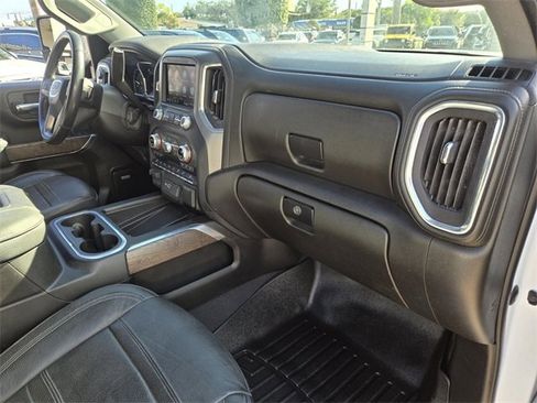 Used 2022 GMC Sierra 2500 Denali w/ Denali Ultimate Package image 18