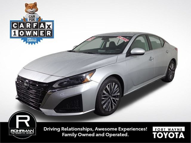 Used 2023 Nissan Altima 2.5 SV FWD image 1