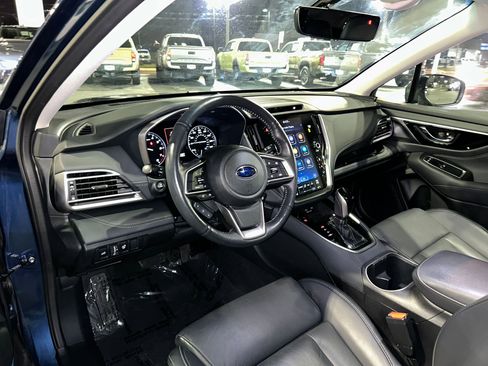 Used 2022 Subaru Outback Limited XT image 10