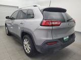 Used 2017 Jeep Cherokee Latitude w/ Cold Weather Group image 5
