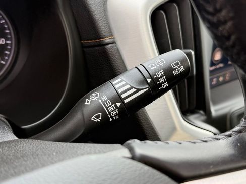 Used 2020 GMC Terrain SLE w/ Driver Convenience Package FWD image 37
