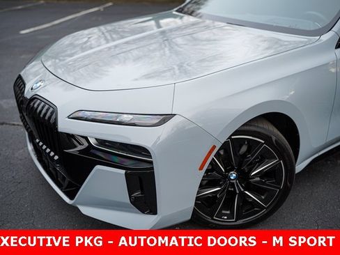 Used 2023 BMW 760i xDrive 760i xDrive w/ Executive Package image 2