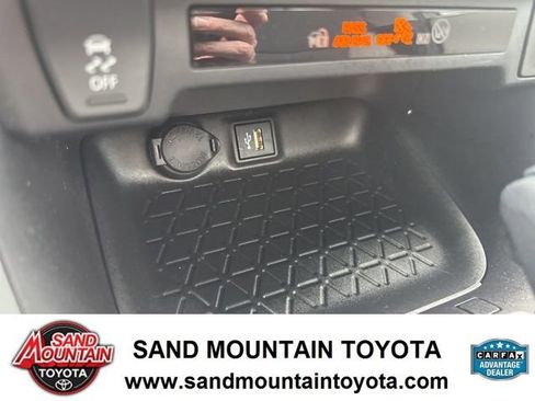 Used 2023 Toyota RAV4 XLE image 22