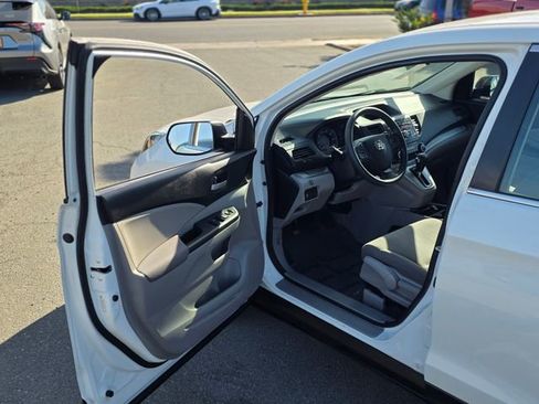 Used 2013 Honda CR-V LX image 39