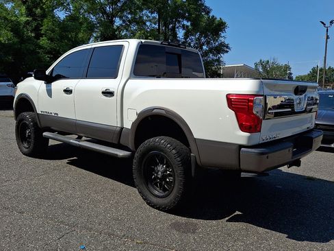 Used 2018 Nissan Titan Platinum Reserve AWD/4WD image 3