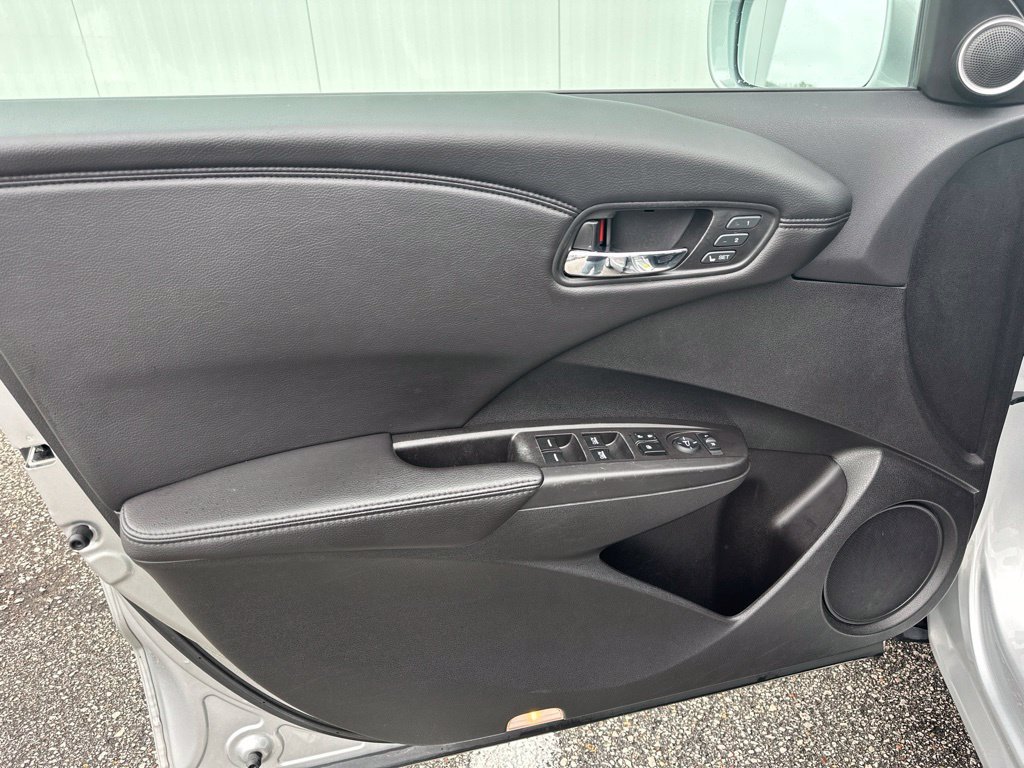 Used 2015 Acura RDX w/ Technology Package AWD/4WD image 13