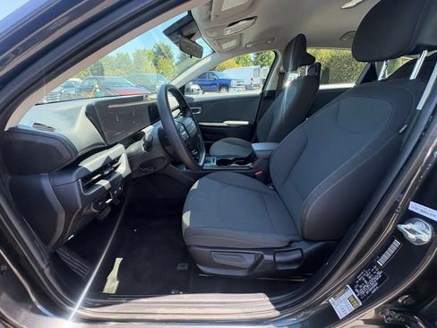 Used 2025 Kia K4 FWD image 27