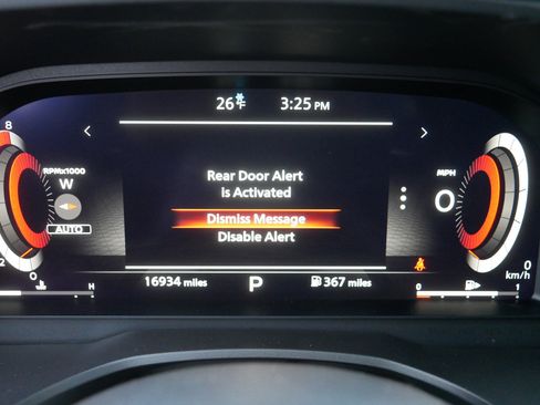 Certified 2022 Nissan Rogue Platinum w/ Head-Up Display Package image 20