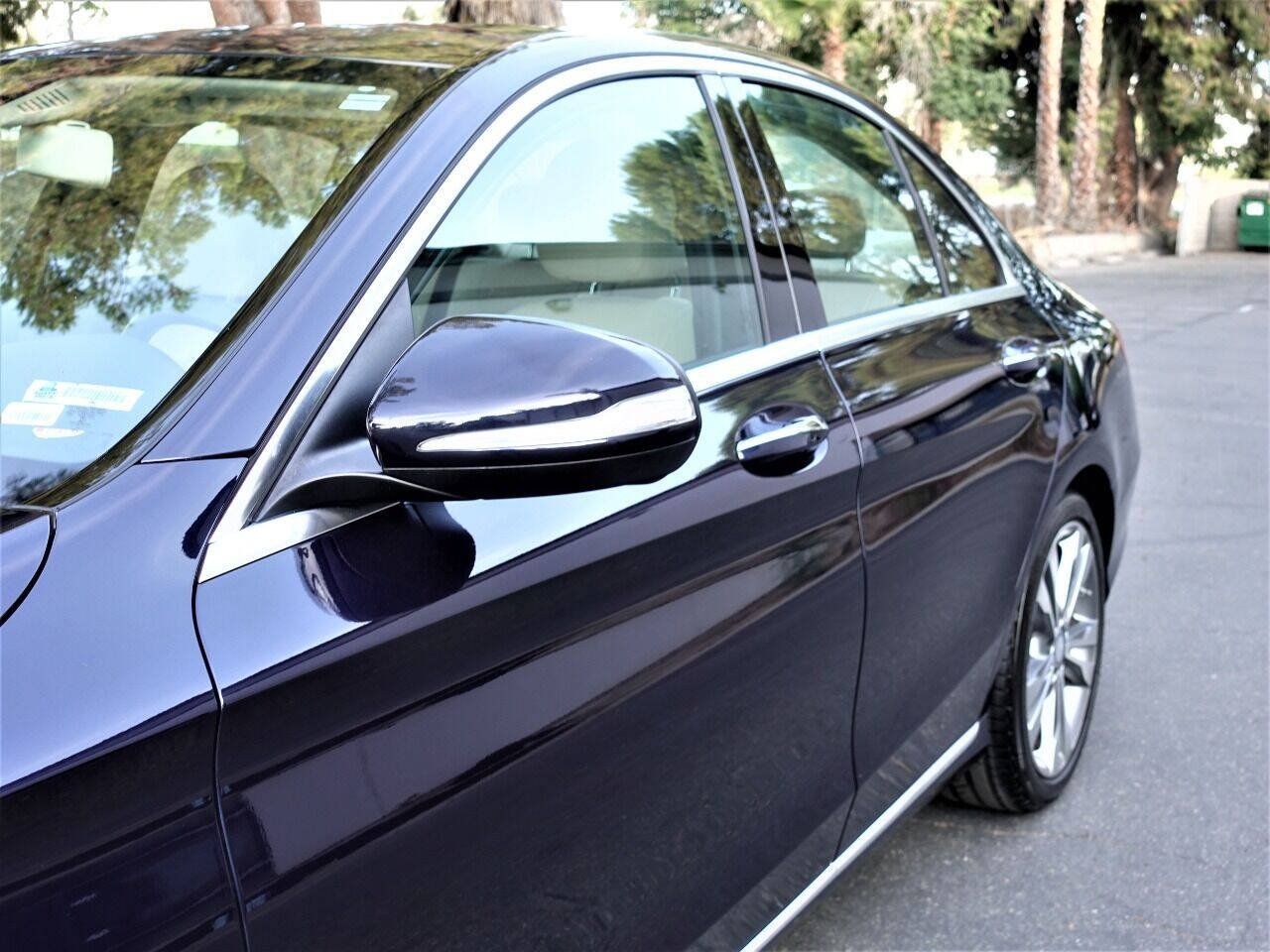 Used 2015 Mercedes-Benz C 300 Sedan image 13