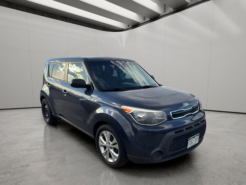 Used 2015 Kia Soul + image 5