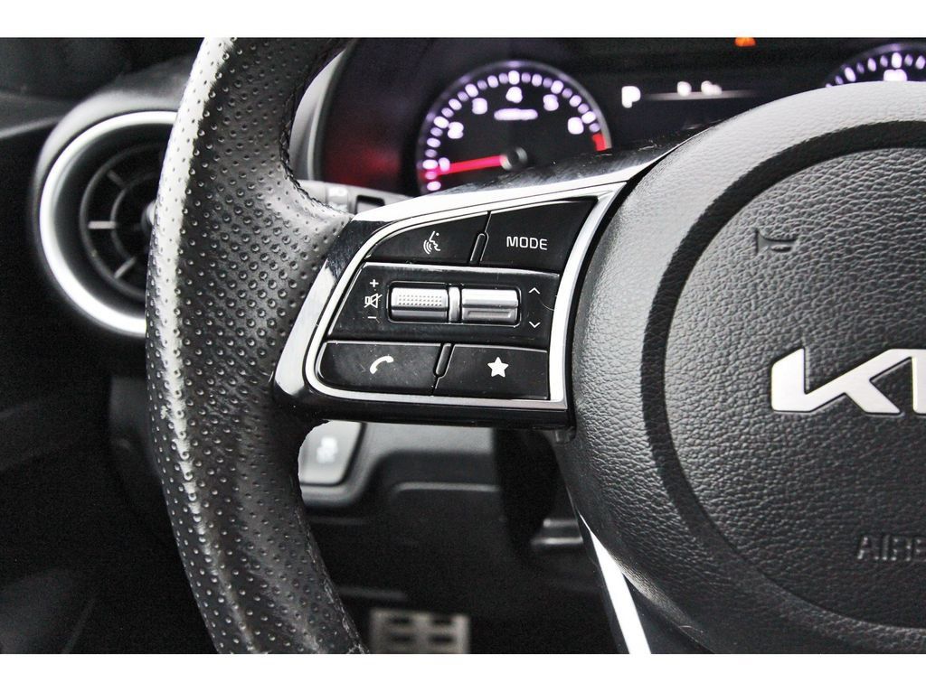 Used 2023 Kia Forte GT-Line w/ GT-Line Technology Package FWD image 19