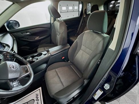 Certified 2025 Nissan Rogue SV image 20