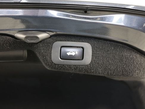 Used 2010 Lexus LS 460 RWD image 46