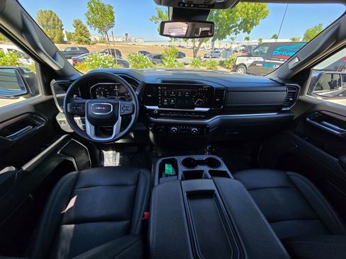 Used 2025 GMC Sierra 1500 SLT image 24