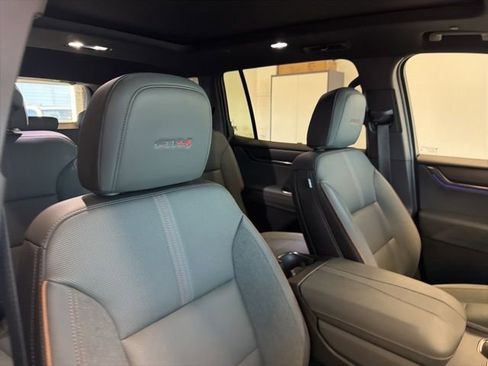 Used 2025 GMC Acadia AT4 w/ LPO, Floor Liner Package AWD/4WD image 42