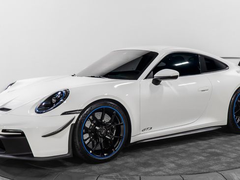 Used 2022 Porsche 911 GT3 RWD image 3