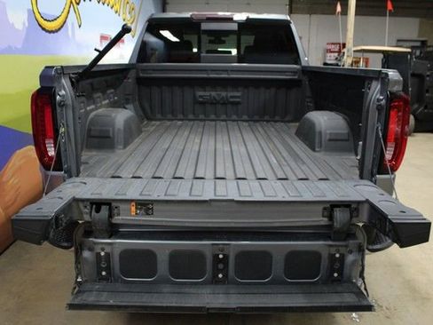 Used 2021 GMC Sierra 1500 SLT w/ SLT Premium Plus Package AWD/4WD image 5