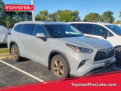 Used 2022 Toyota Highlander Bronze Edition