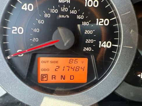 Used 2008 Toyota RAV4 Limited w/ Tow Prep Pkg AWD/4WD image 11