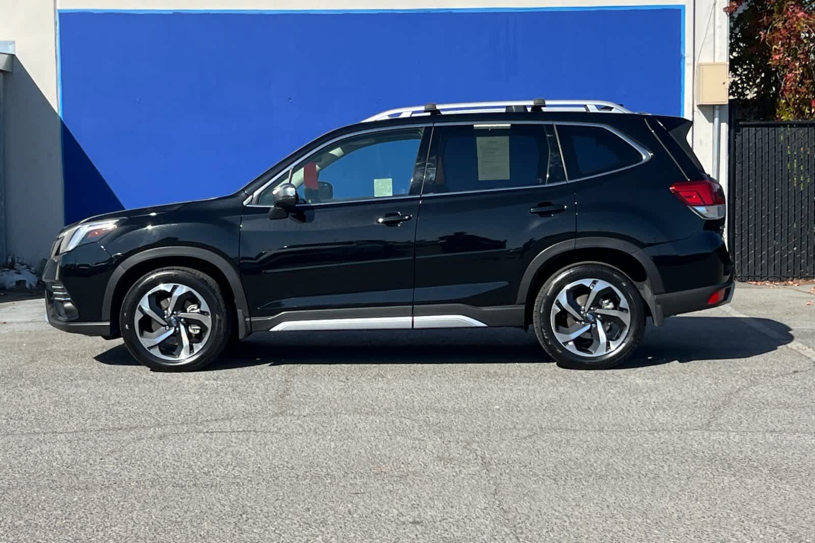 Used 2024 Subaru Forester Touring AWD/4WD image 6