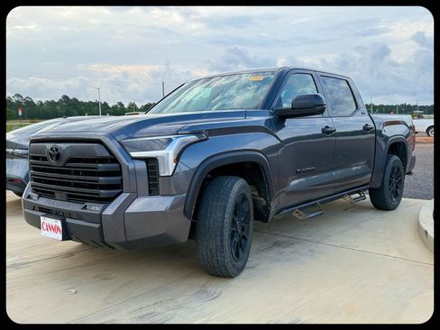 Used 2025 Toyota Tundra SR5 RWD image 2