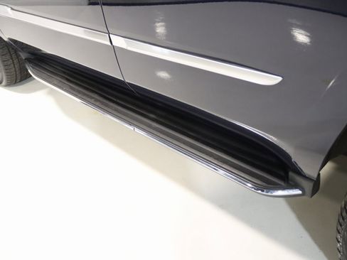 Used 2020 Cadillac Escalade Luxury image 17