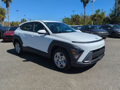 New 2025 Hyundai Kona SE FWD image 9