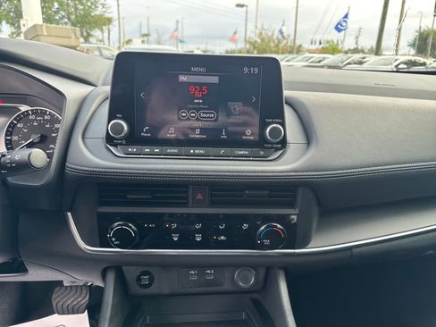 Certified 2025 Nissan Rogue S image 16