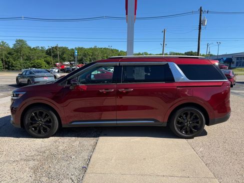 Used 2022 Kia Carnival SX FWD image 8