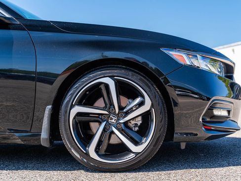 Used 2020 Honda Accord Sport image 9