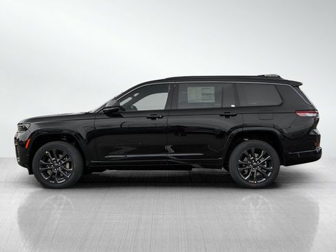 New 2026 Jeep Grand Cherokee L Limited AWD/4WD image 4
