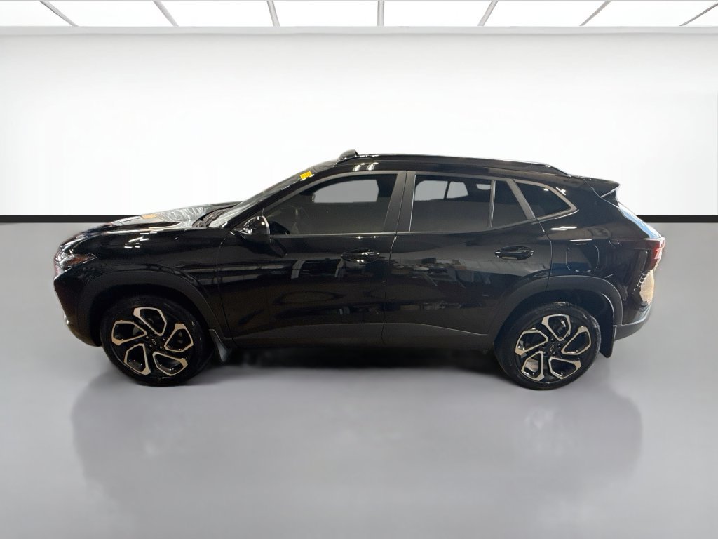 Used 2025 Chevrolet Trax RS w/ Sunroof Package FWD image 8