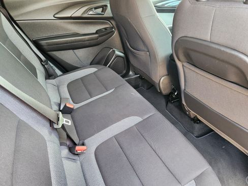 Used 2025 Chevrolet TrailBlazer LT FWD image 33