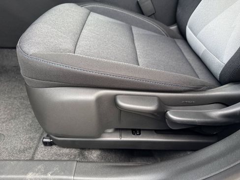 New 2026 Chevrolet Trax LS w/ LS Convenience Package FWD image 12