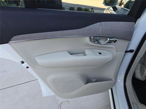 Used 2025 Volvo XC90 T8 Plus w/ Protection Package Premier image 16