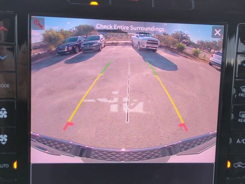 Used 2025 RAM 1500 Laramie image 30