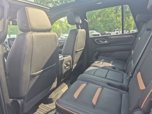 Used 2021 GMC Yukon AT4 w/ Technology Package AWD/4WD image 11