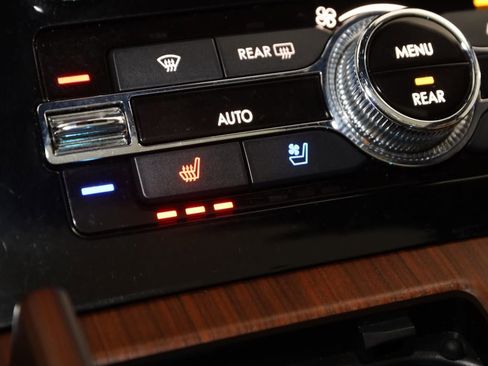 Used 2022 Lincoln Navigator Reserve image 8