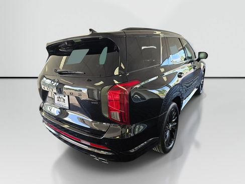 Used 2024 Hyundai Palisade Calligraphy AWD/4WD image 3