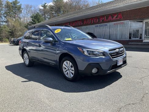 Used 2018 Subaru Outback 2.5i Premium AWD/4WD image 3