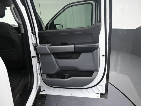 Used 2022 Ford F150 XLT w/ Equipment Group 301A Mid image 35