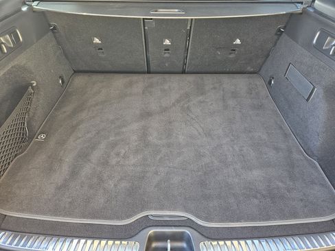 Used 2025 Mercedes-Benz GLC 43 AMG 4MATIC image 32